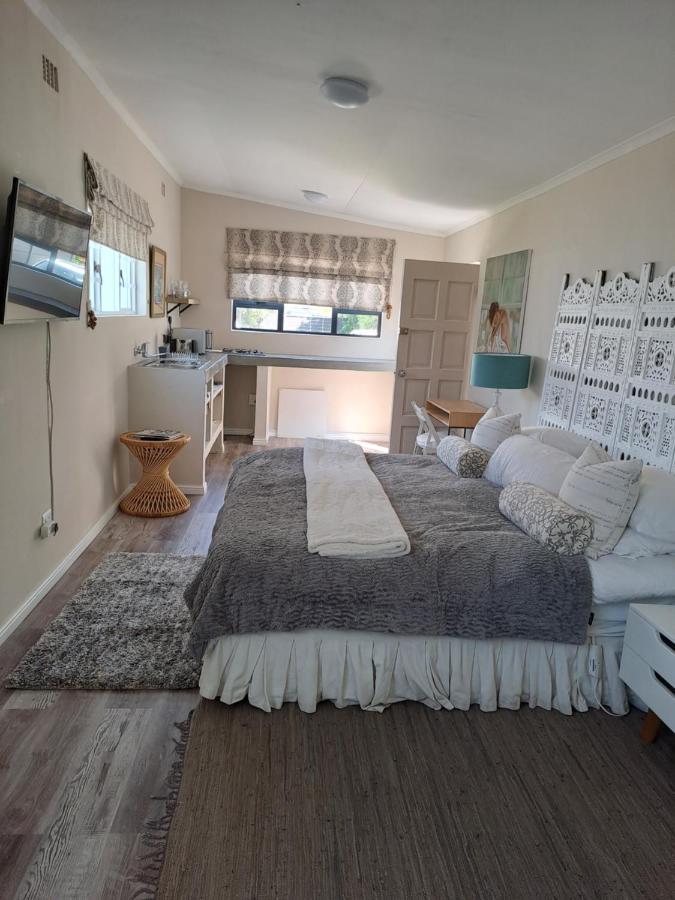 Milky Way Hotel Hermanus Kültér fotó